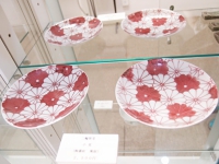 三輪 智栄　菊紋
